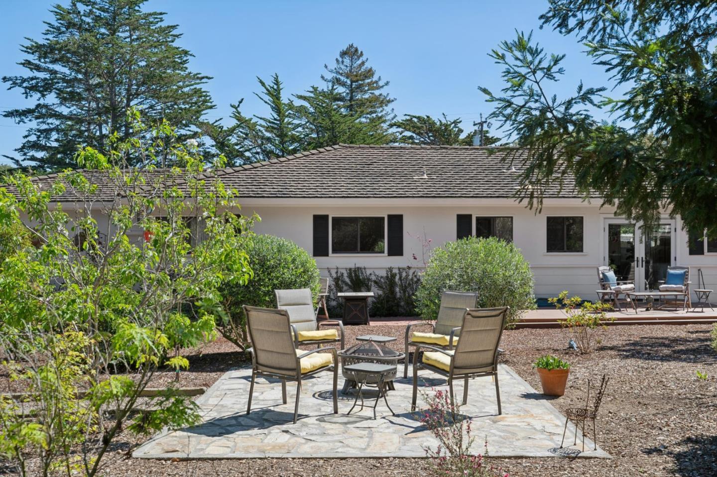 Property photo 35