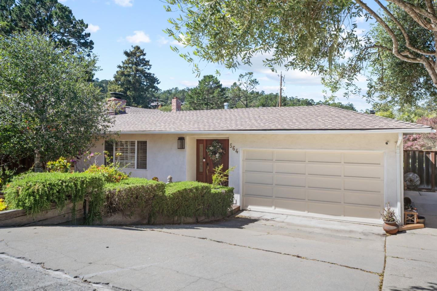 564 Mar Vista Dr