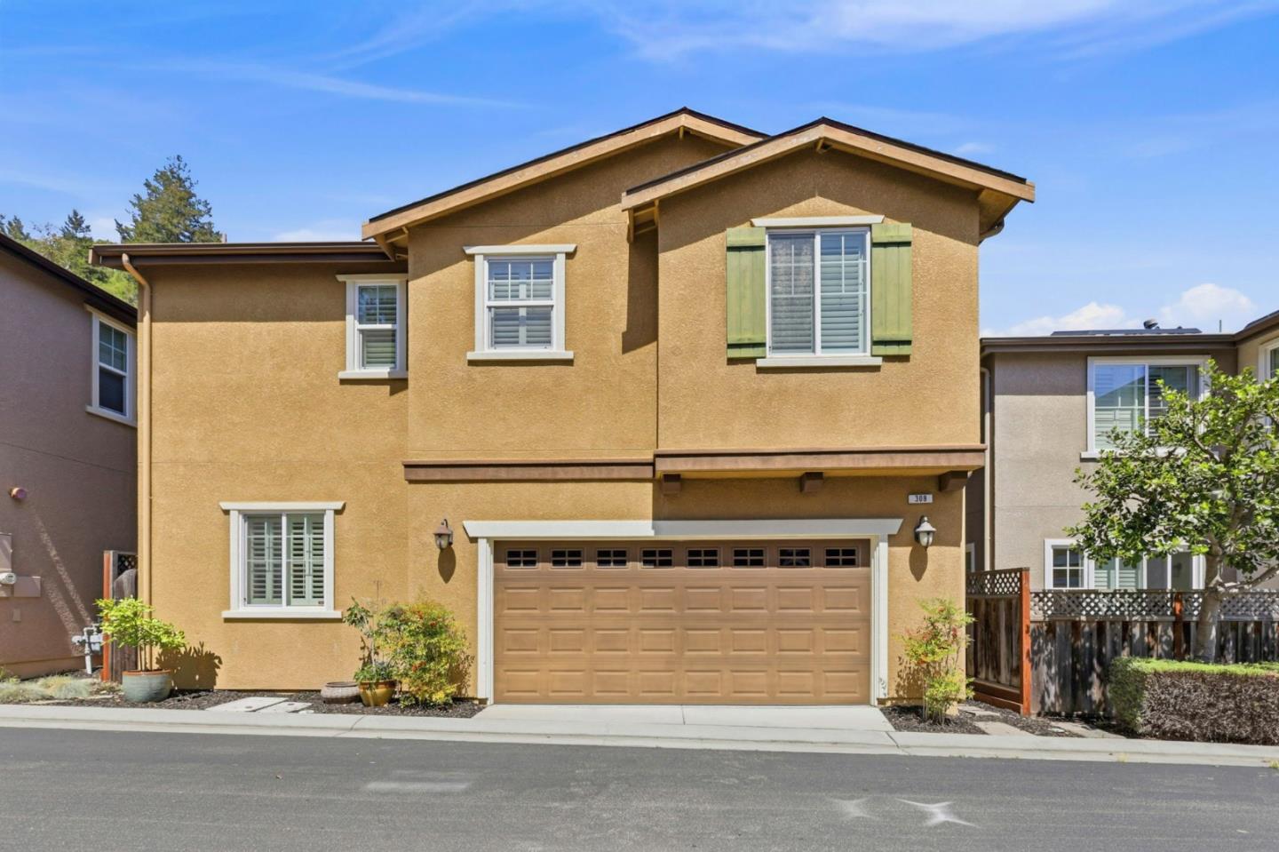 308 Harvest Ln