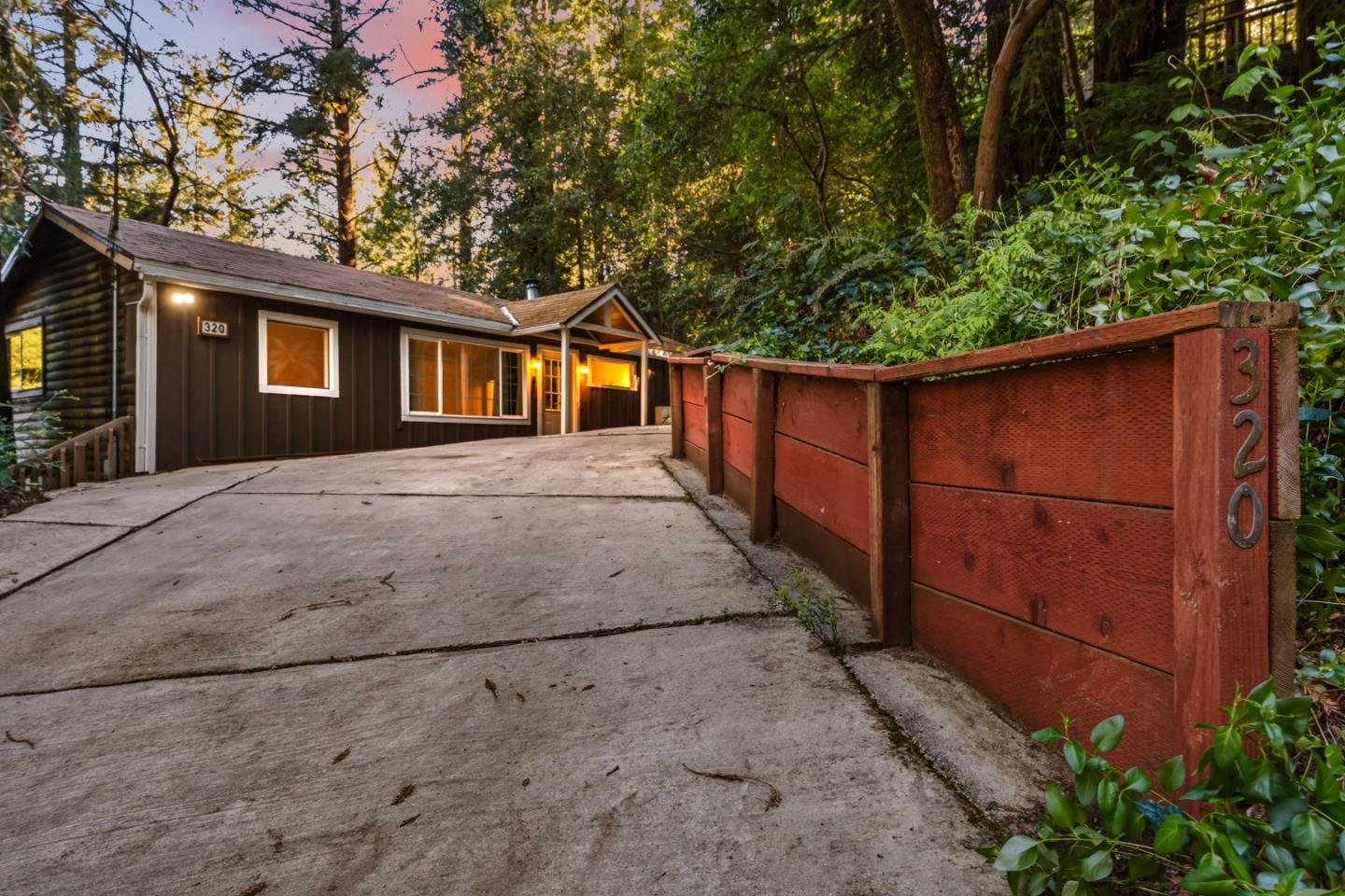 320 Fireside Rd