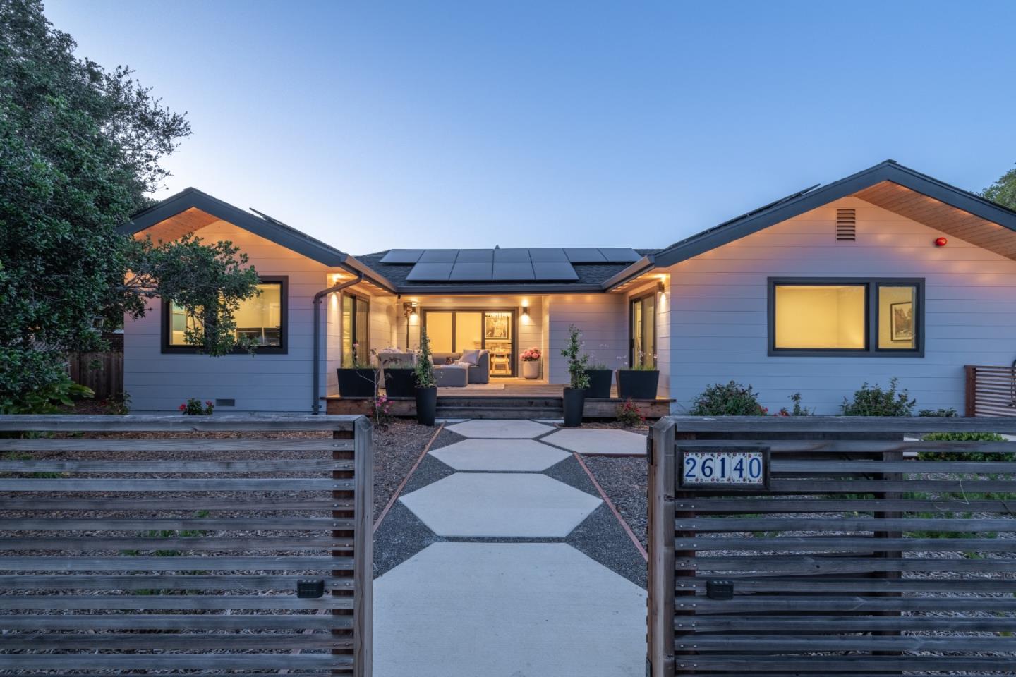 26140 Mesa Dr