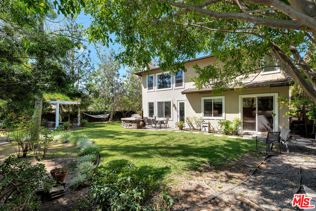 Property photo 32
