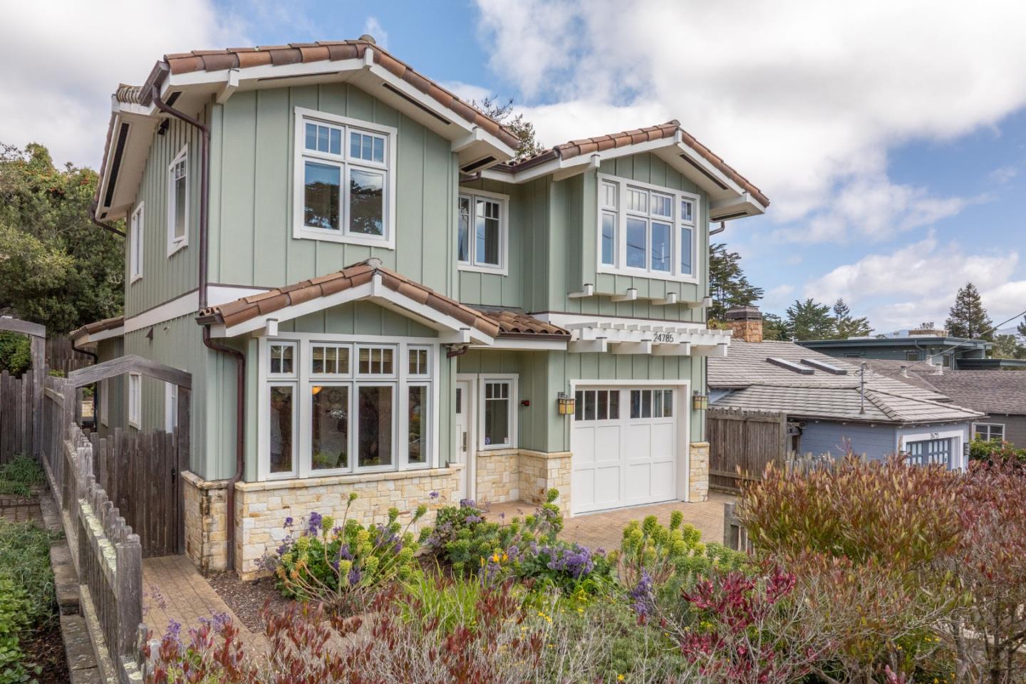 24785 Santa Rita St