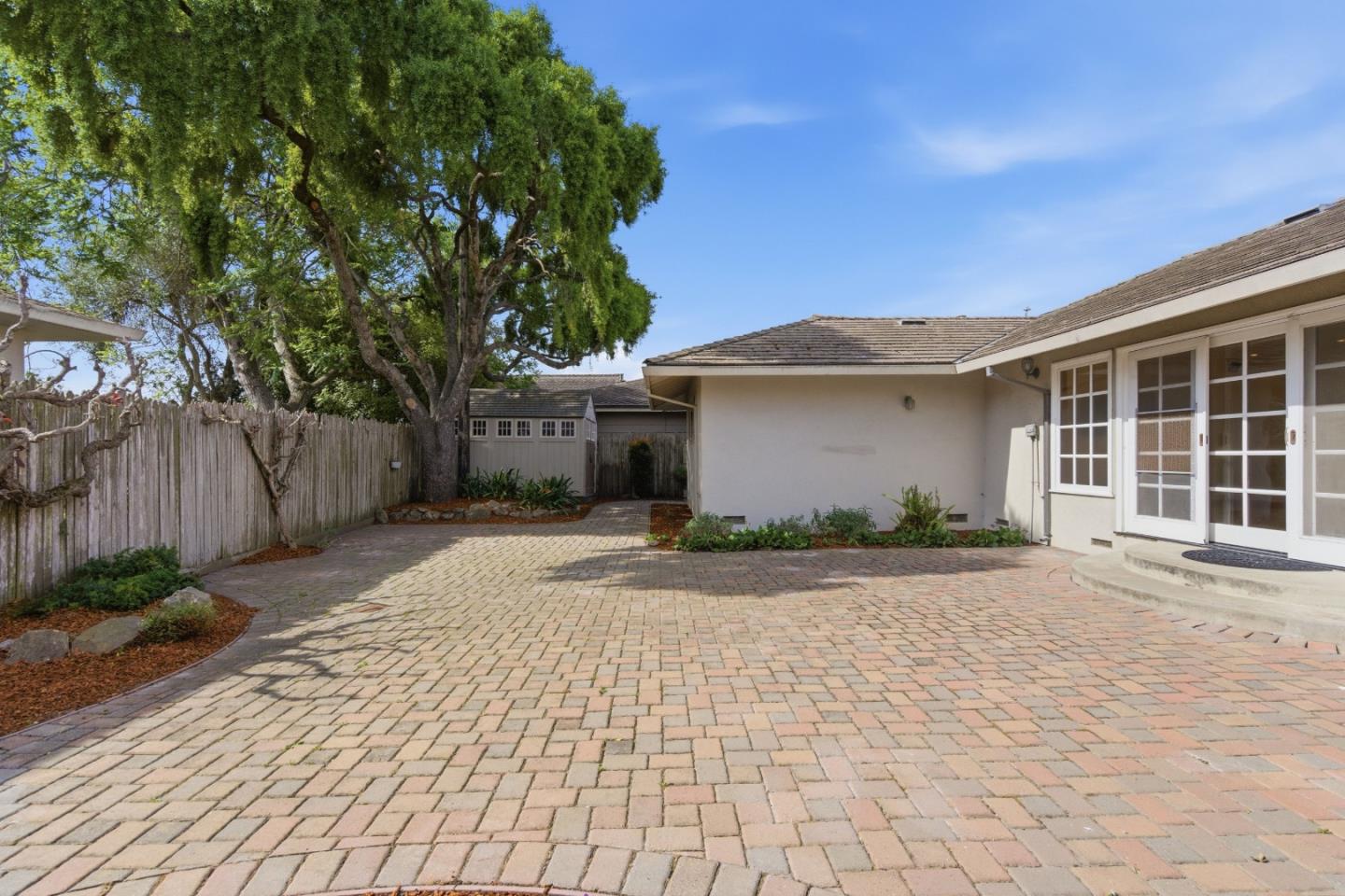 Property photo 43