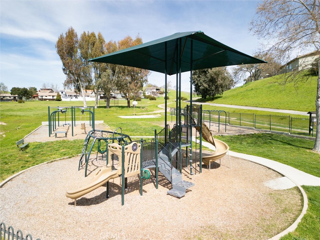 Property photo 42