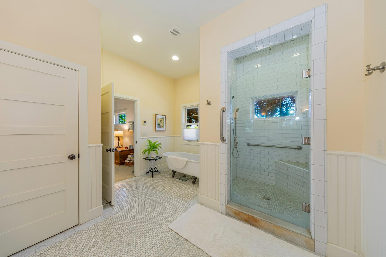 Property photo 44