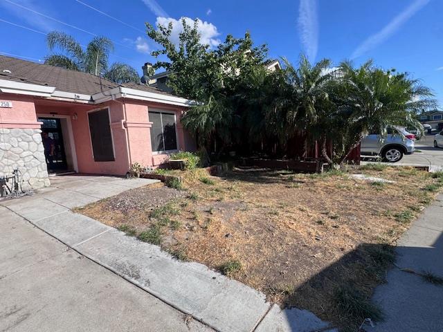 250 Versailles Ct