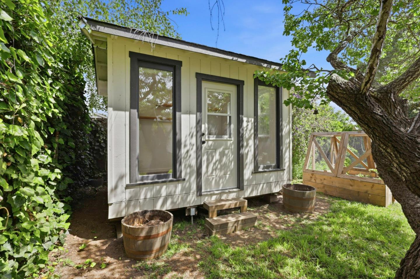 Property photo 35