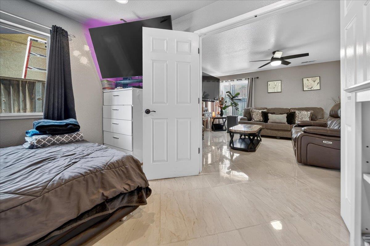 Property photo 50