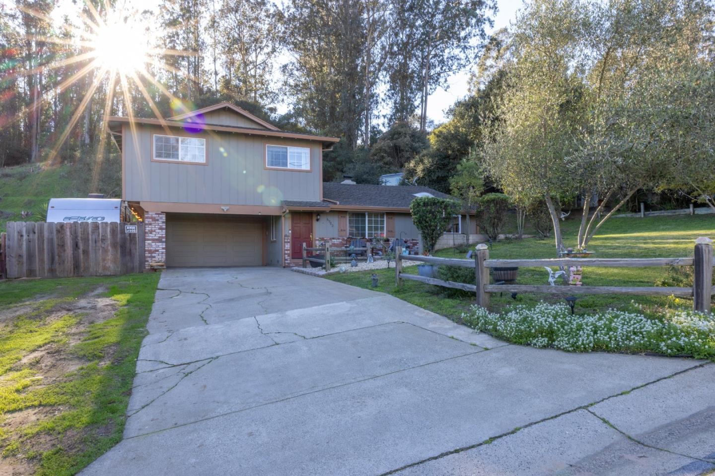 6900 Lakeview Dr