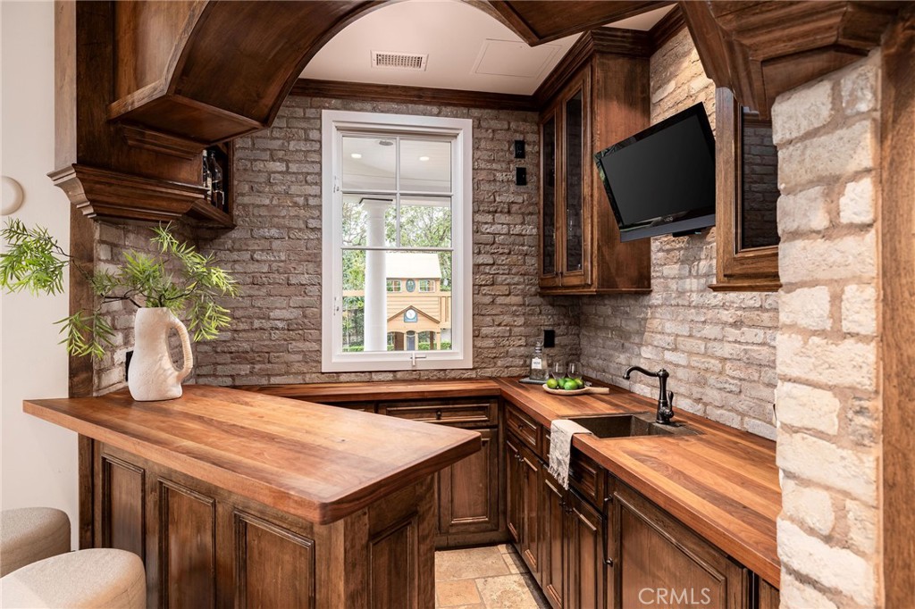 Property photo 50