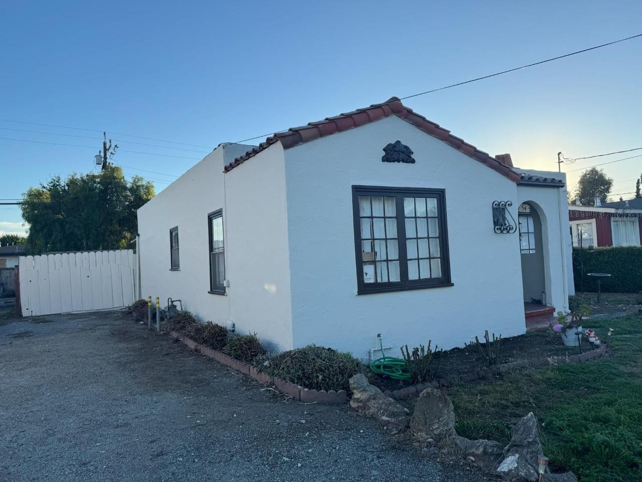 50-54 Katherine Ave