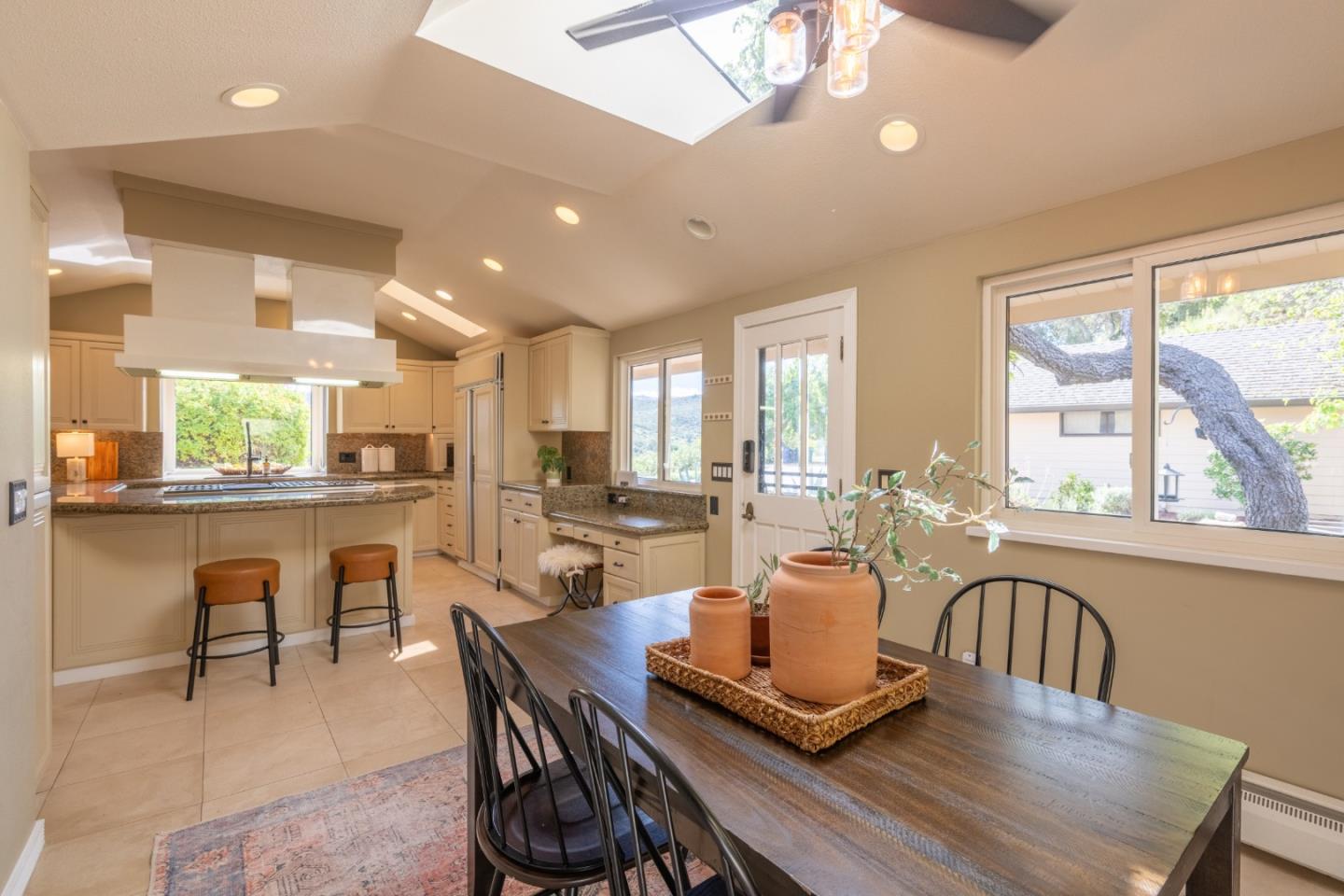 Property photo 35
