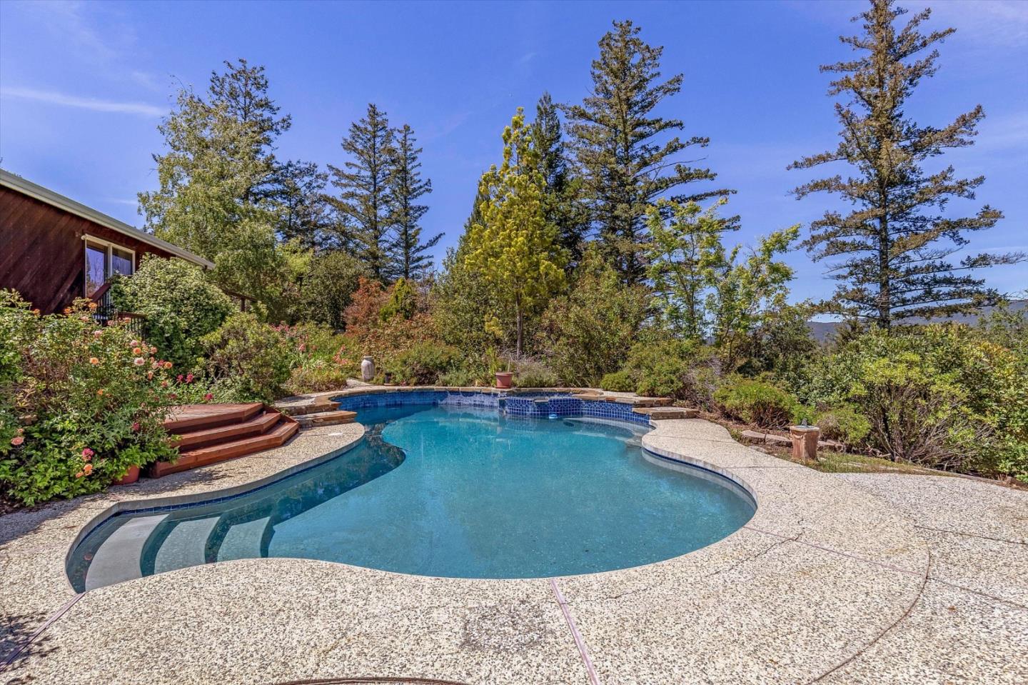 Property photo 35