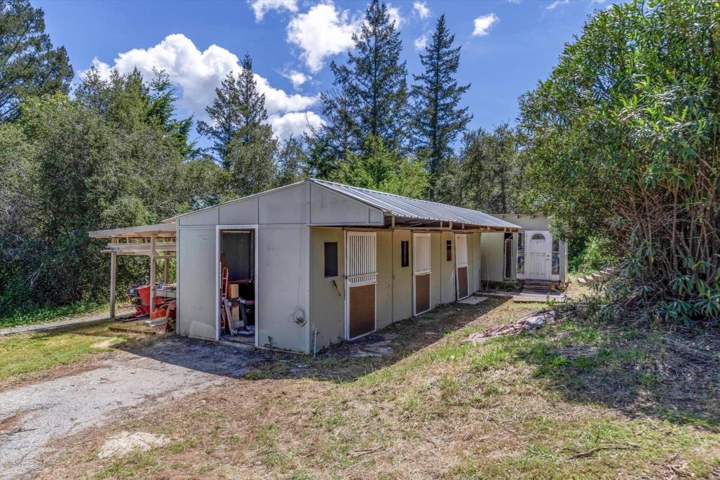Property photo 44