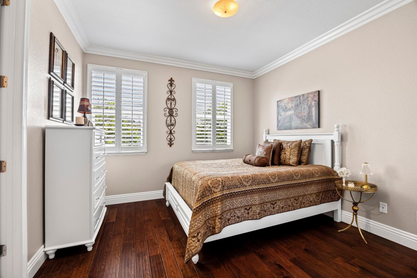 Property photo 35