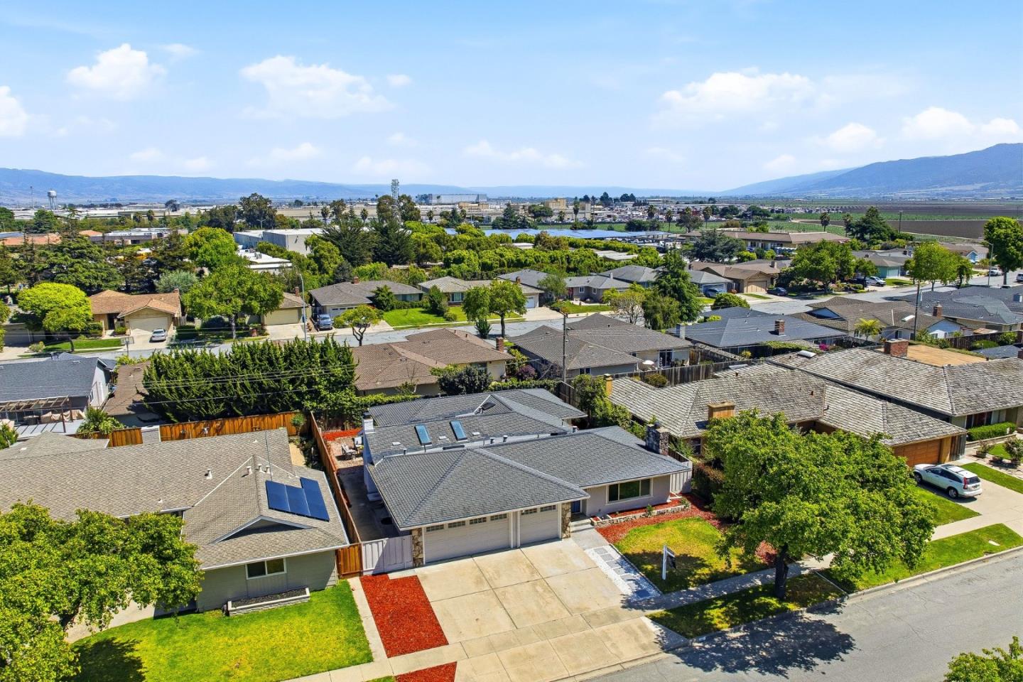 Property photo 44
