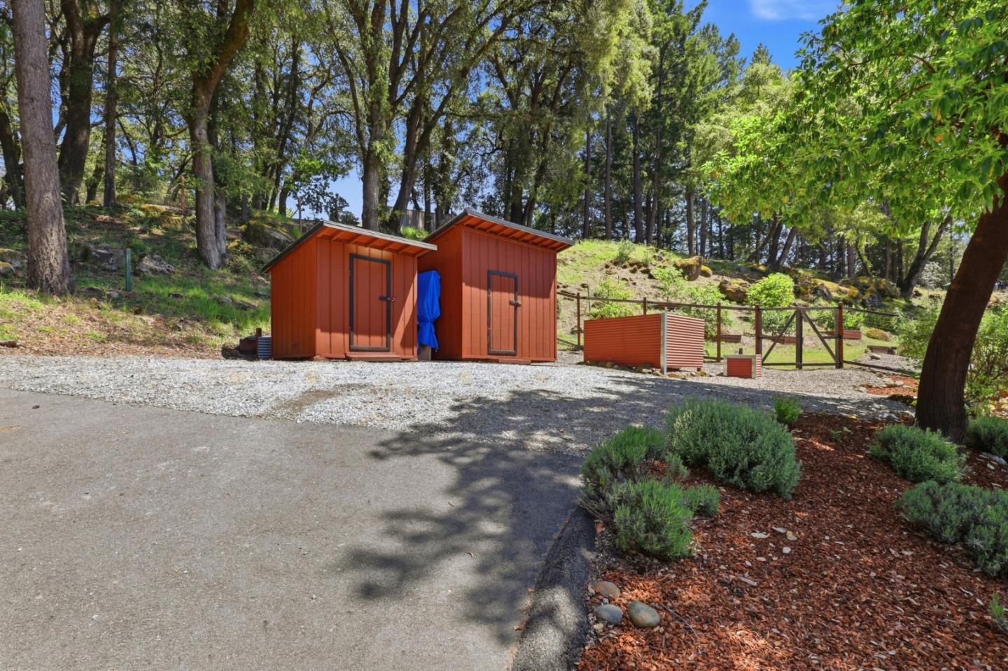 Property photo 43