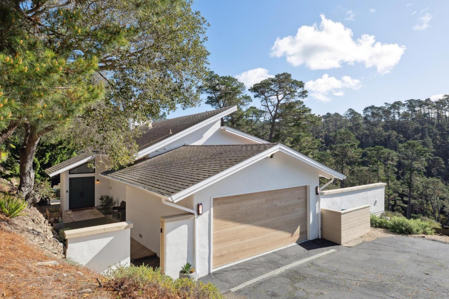 25355 Outlook Dr