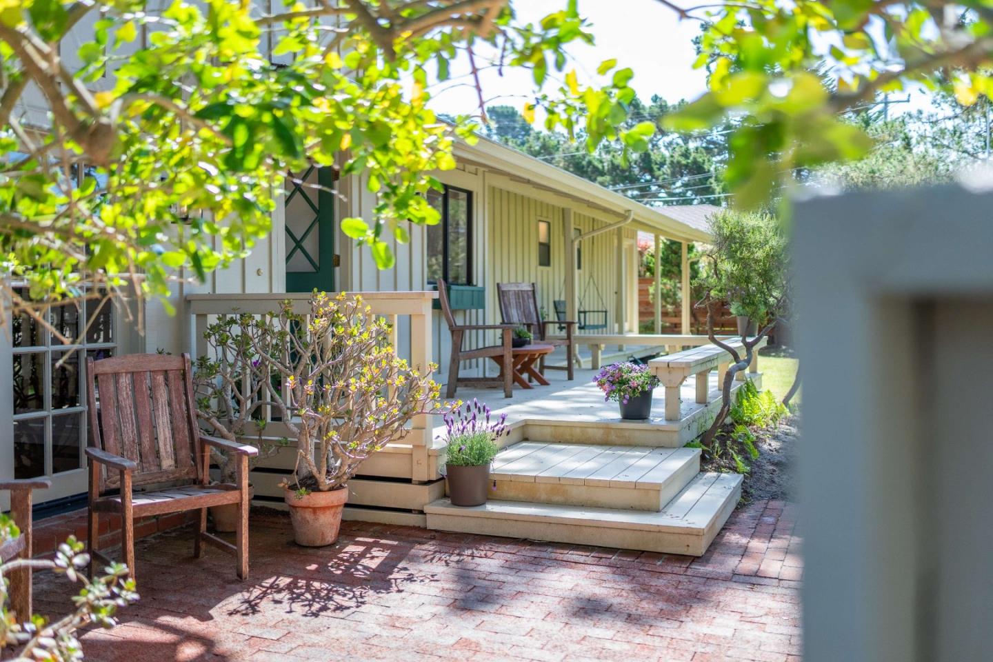 1027 Vaquero Rd