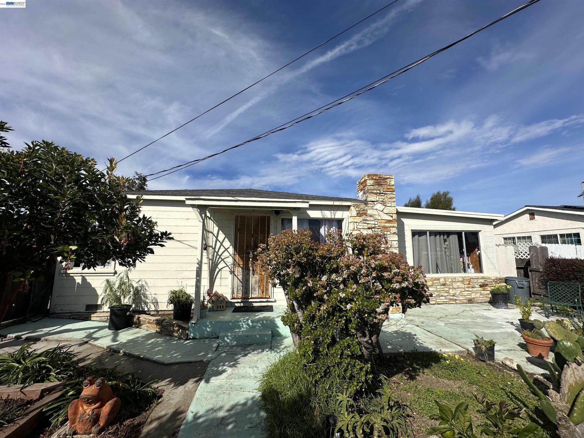 1317 Military Ave