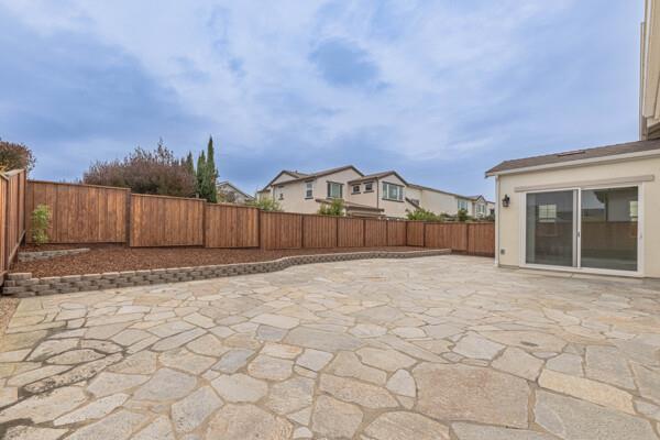Property photo 31