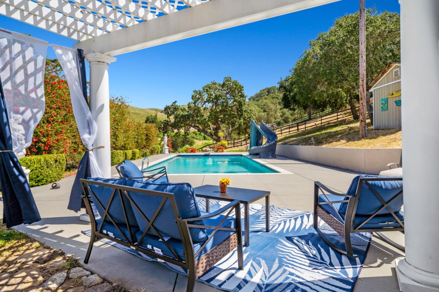 Property photo 33