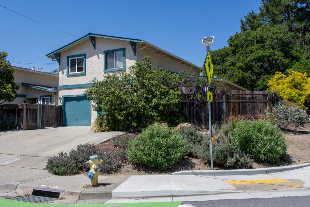 5489 Soquel Dr
