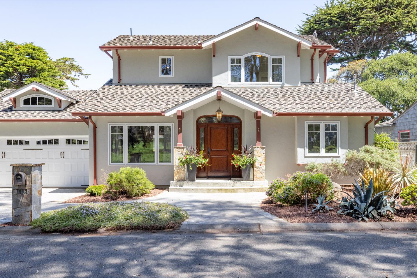 956 Sea Palm Ave