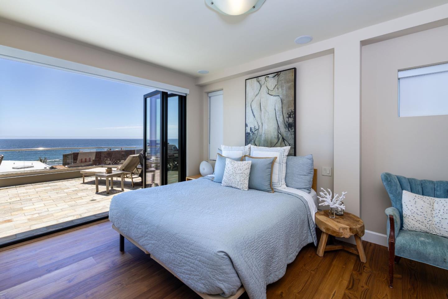 643 Beach Dr