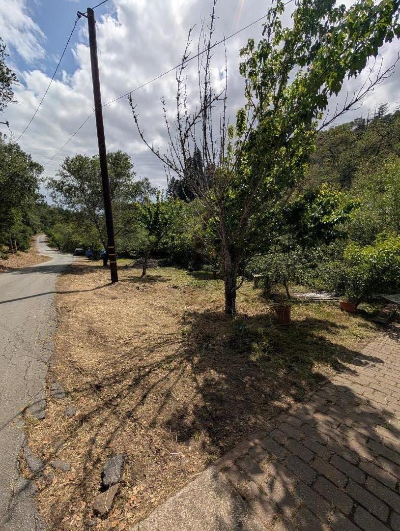 Paul Sweet Rd