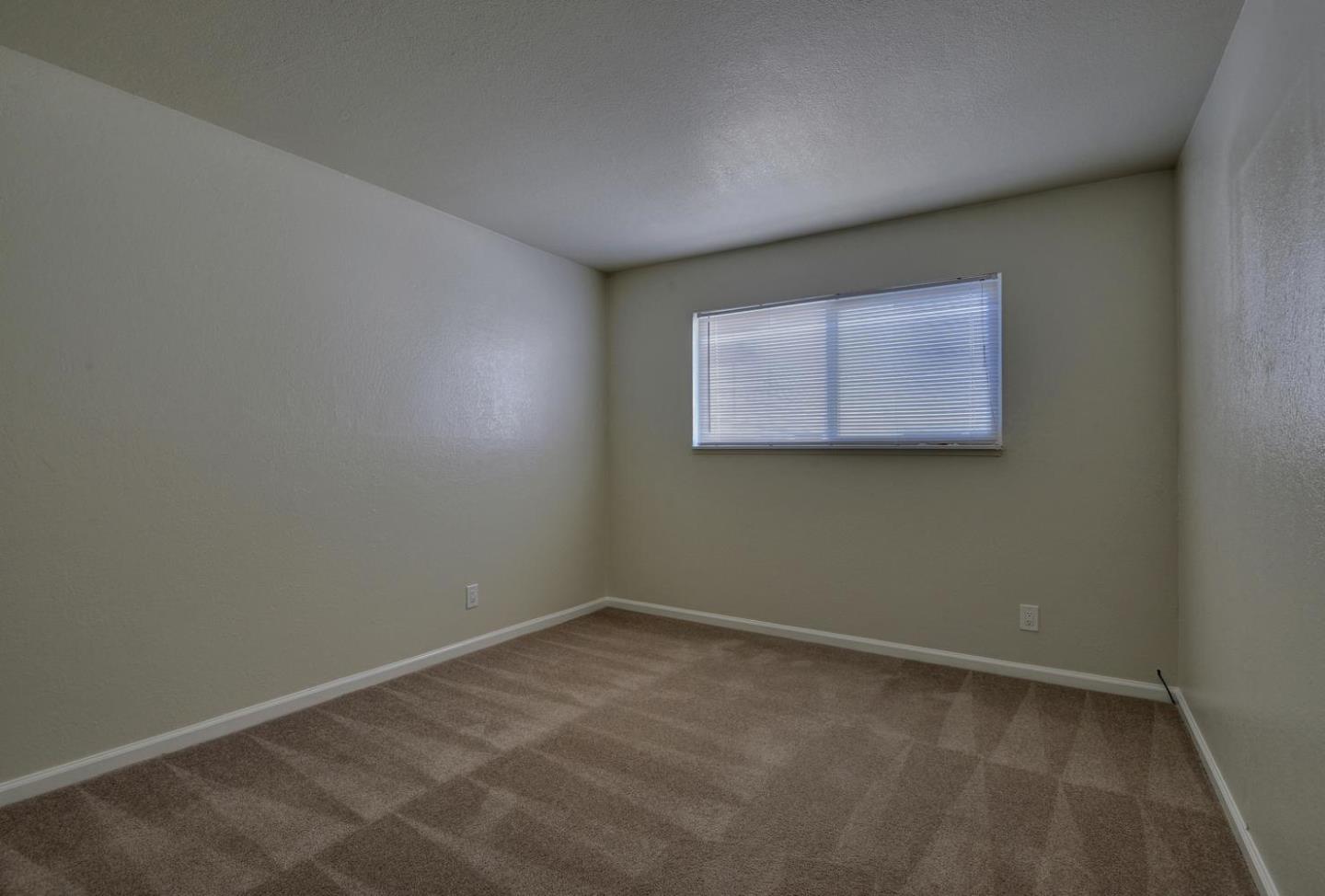 Property photo 50