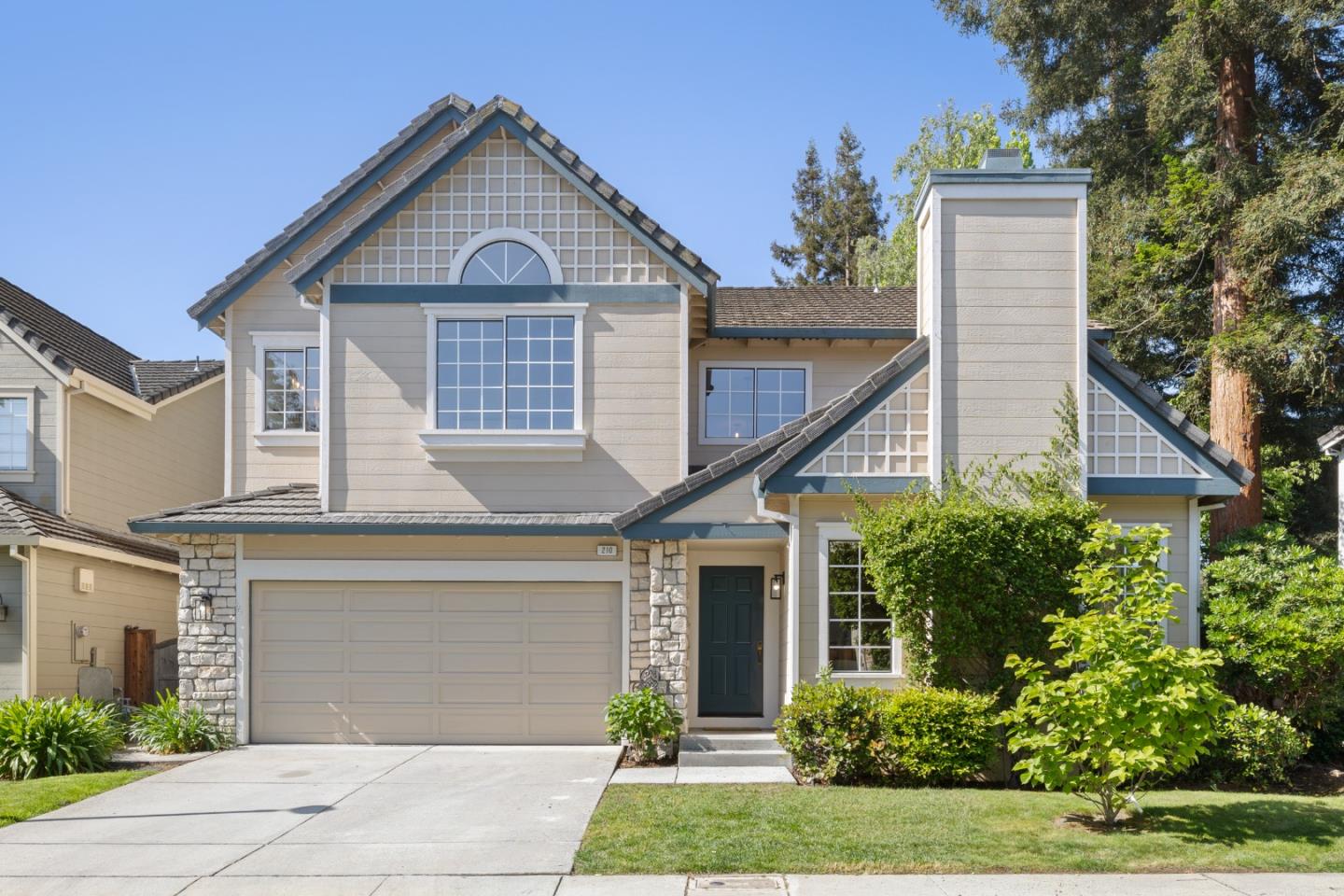 210 Bradbury Ln
