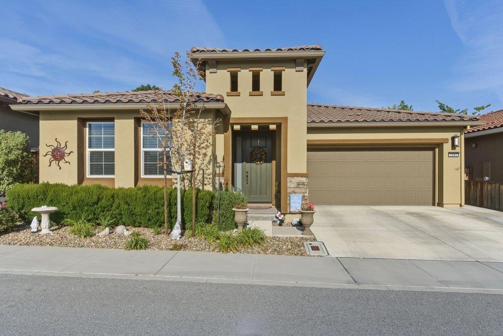 2041 Santoro Ln