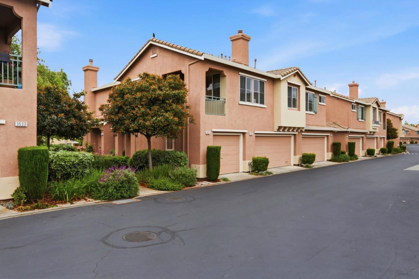 3537 Jasmine Cir