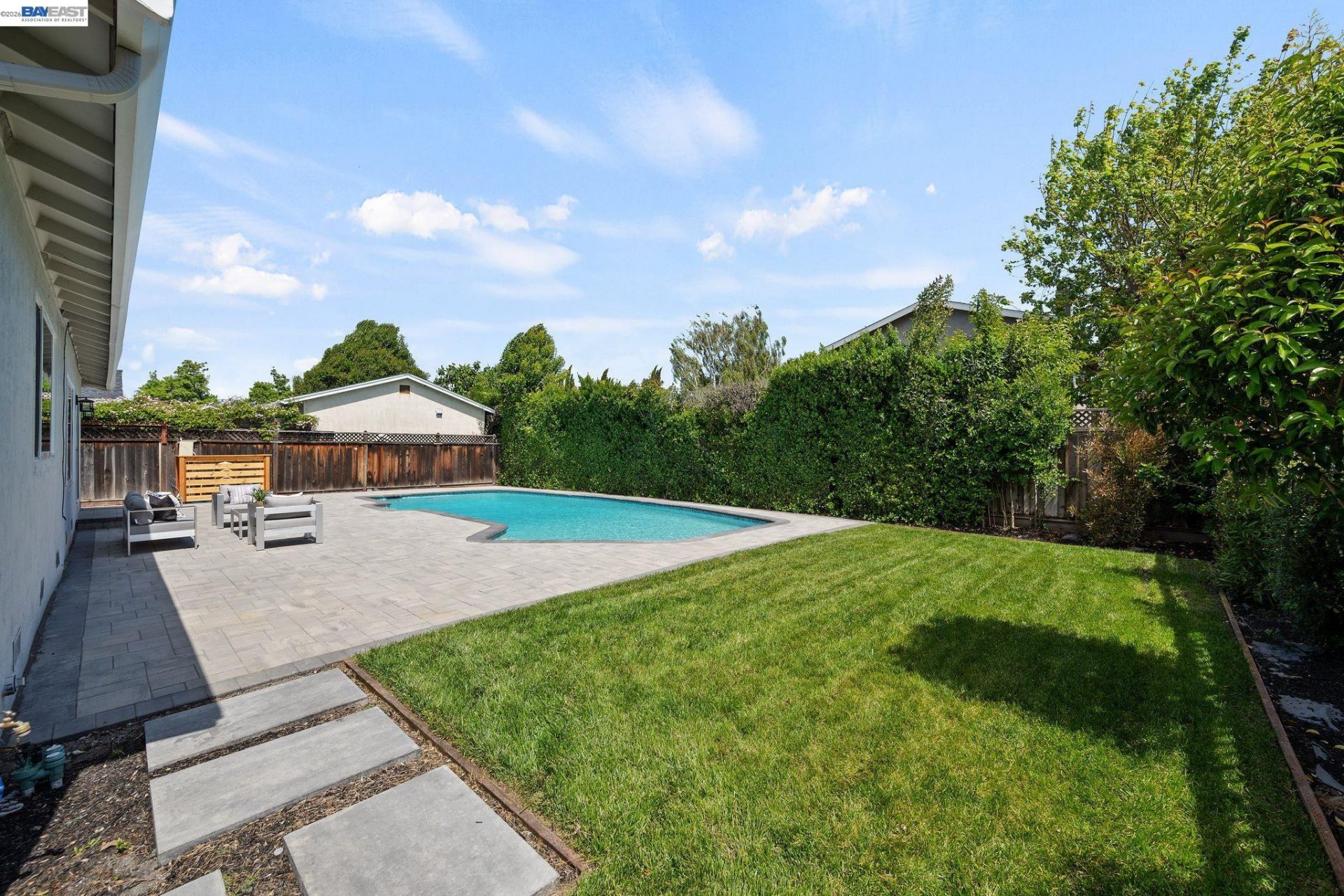 Property photo 33