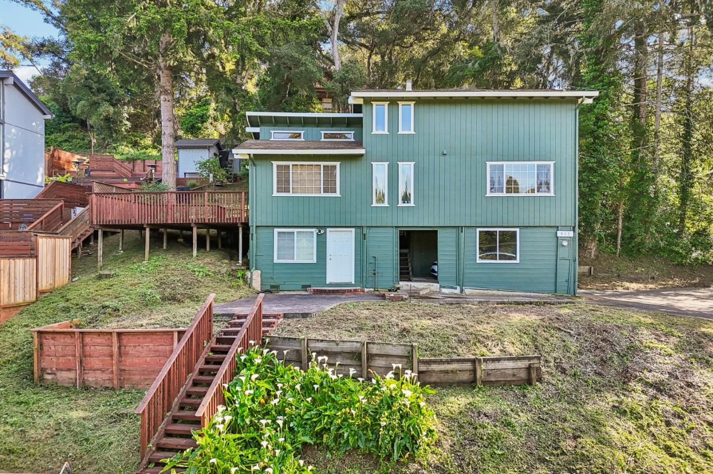 512 Bonita Dr
