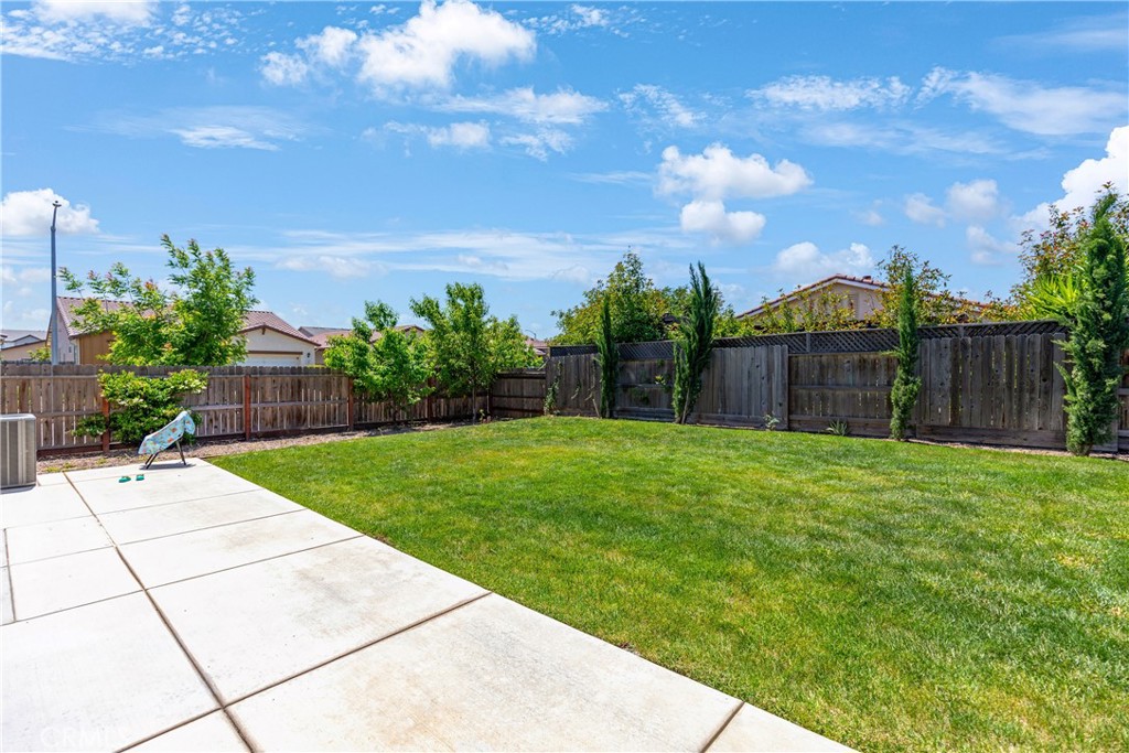 Property photo 35