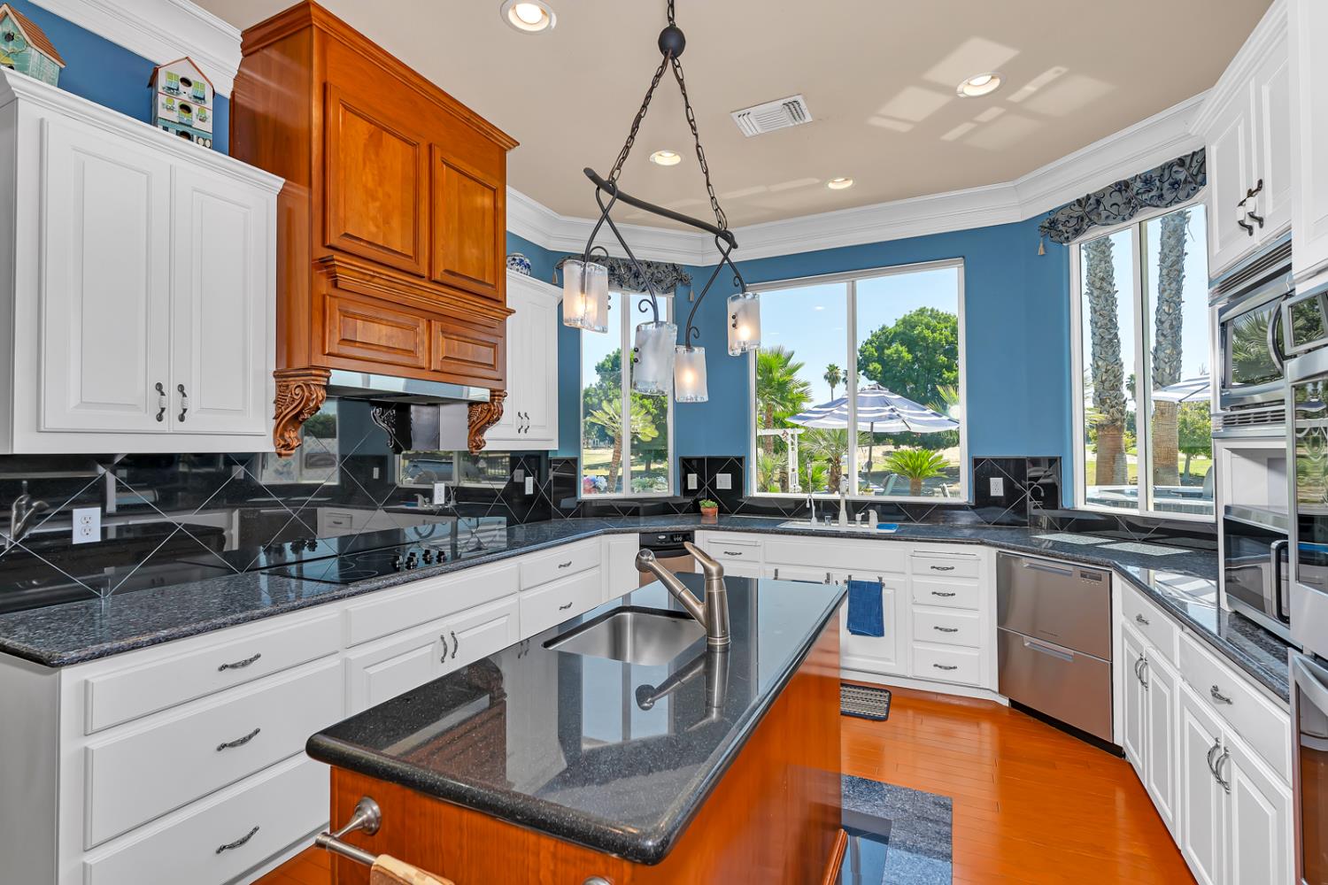 Property photo 44