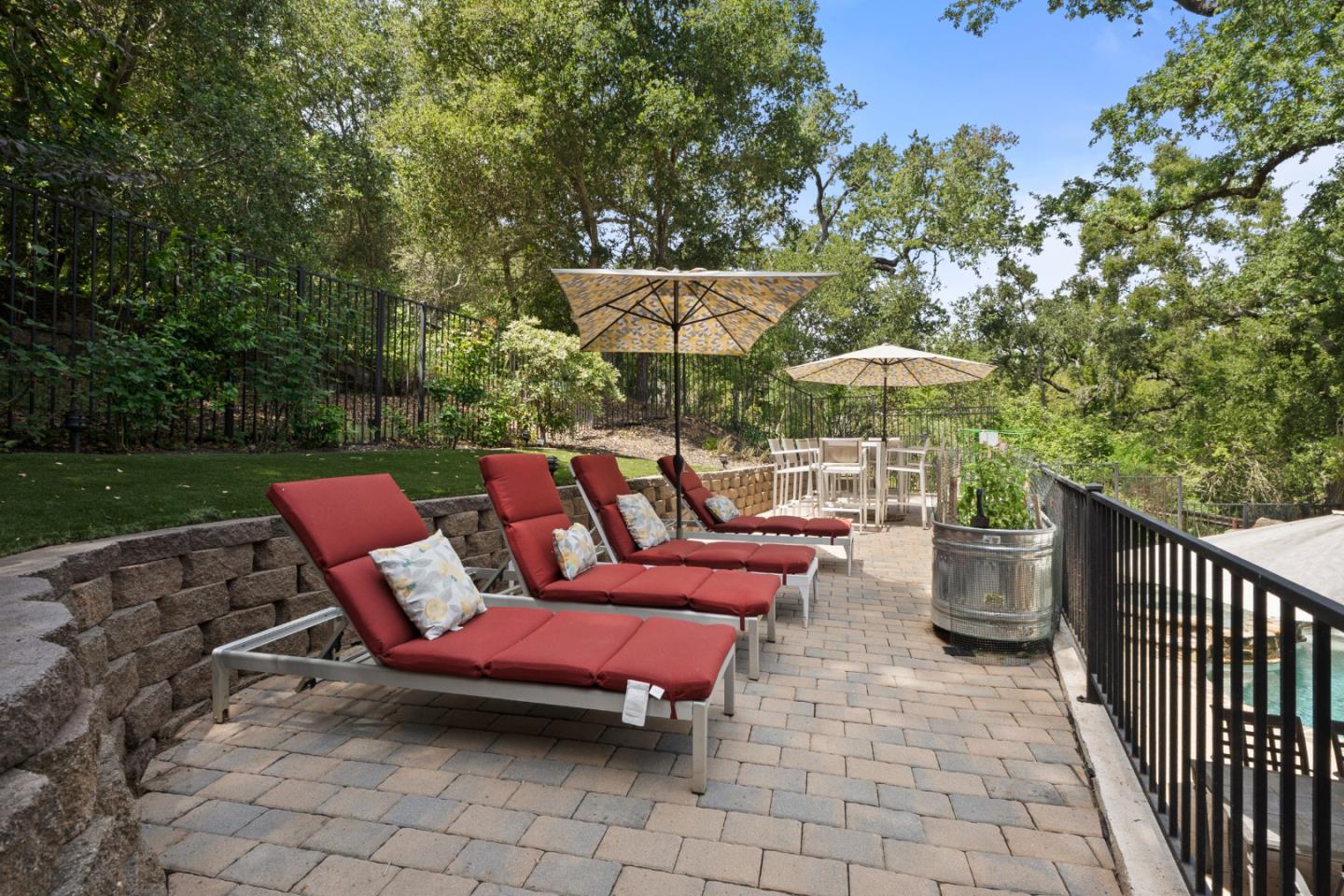 Property photo 44