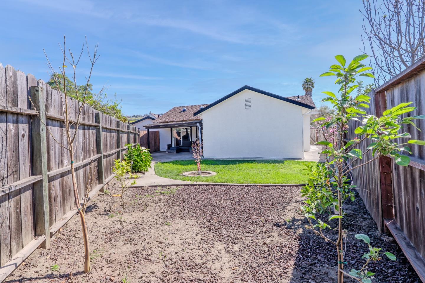 Property photo 32
