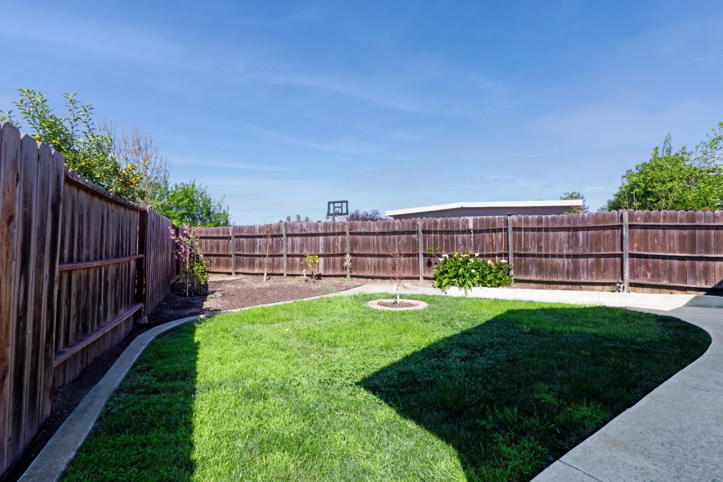 Property photo 34