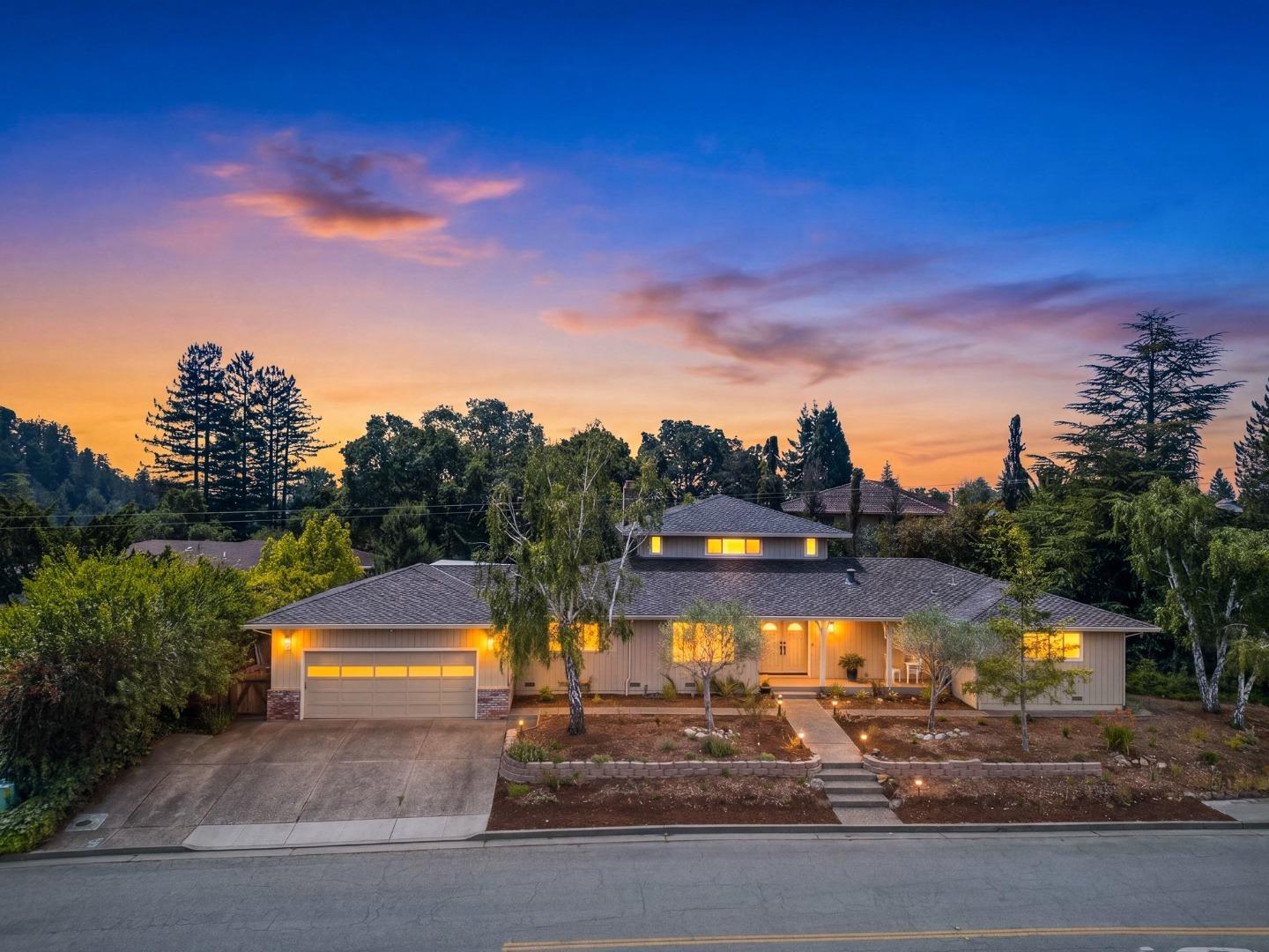 302 Carbonera Dr