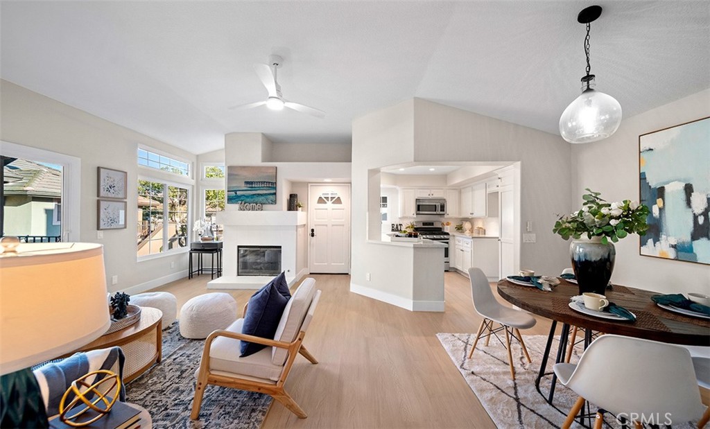 411 S Rosemary Ln, Anaheim Hills, CA 92808