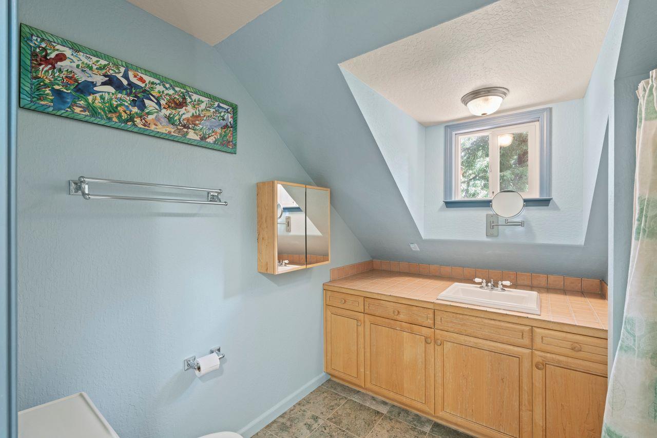 Property photo 33