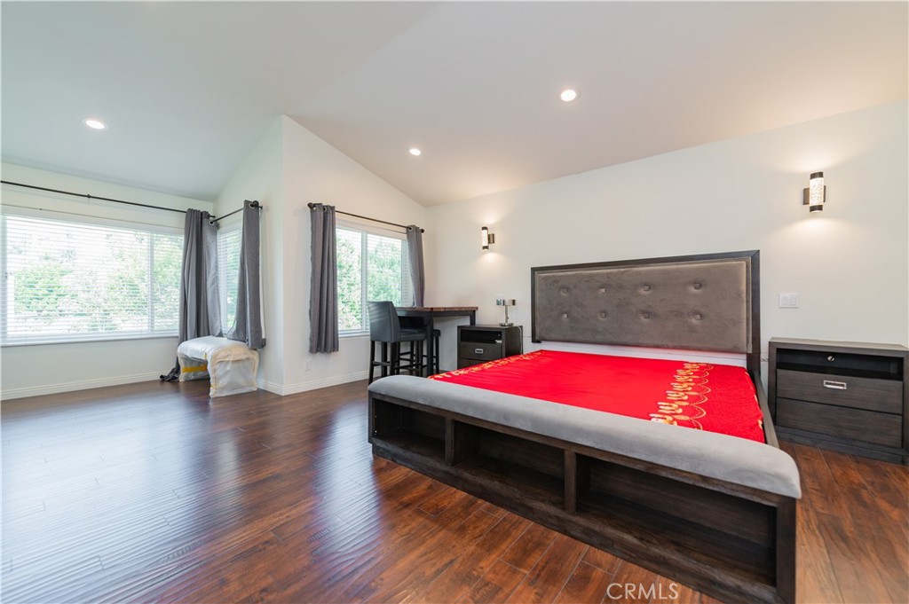 Property photo 25