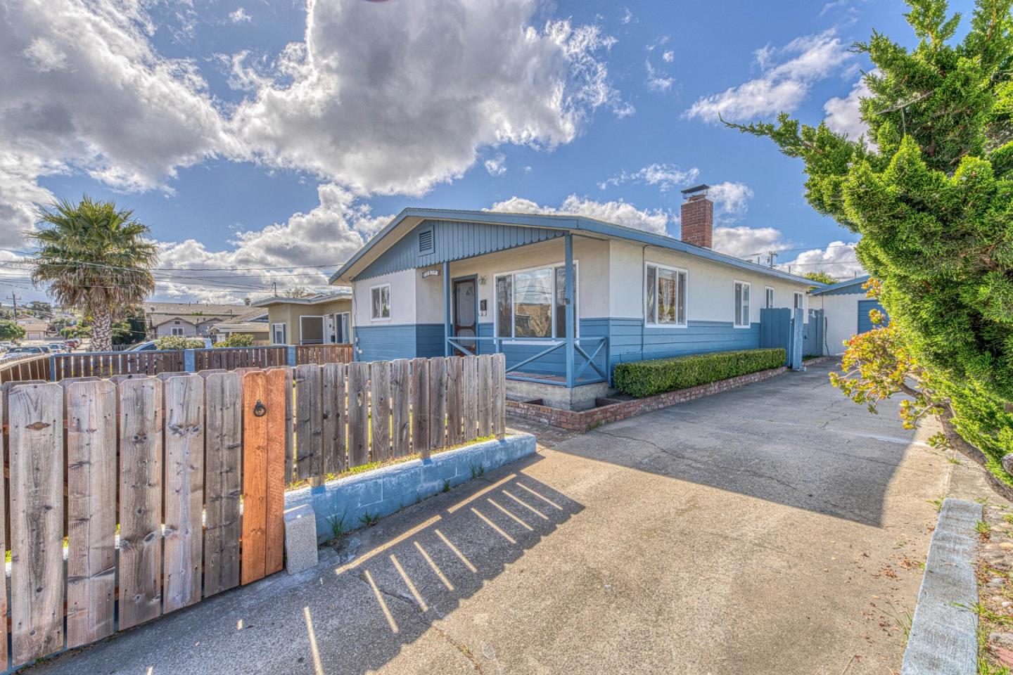 1212 Palm Ave