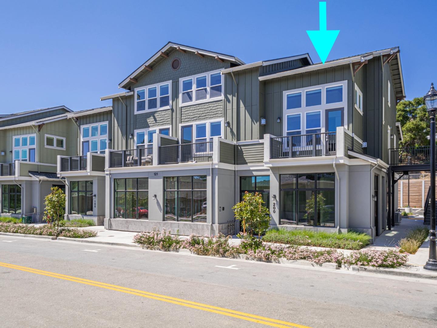 121 Aptos Vlg Way Unit 4