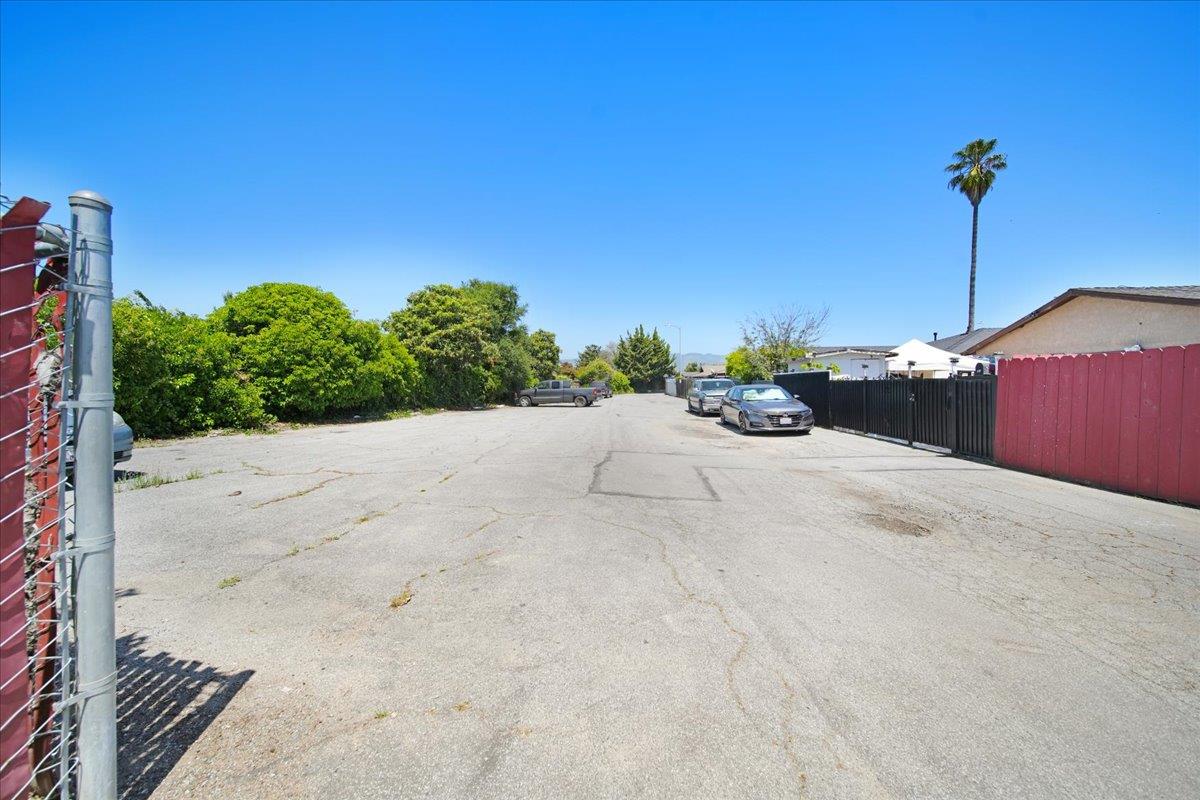 Property photo 36