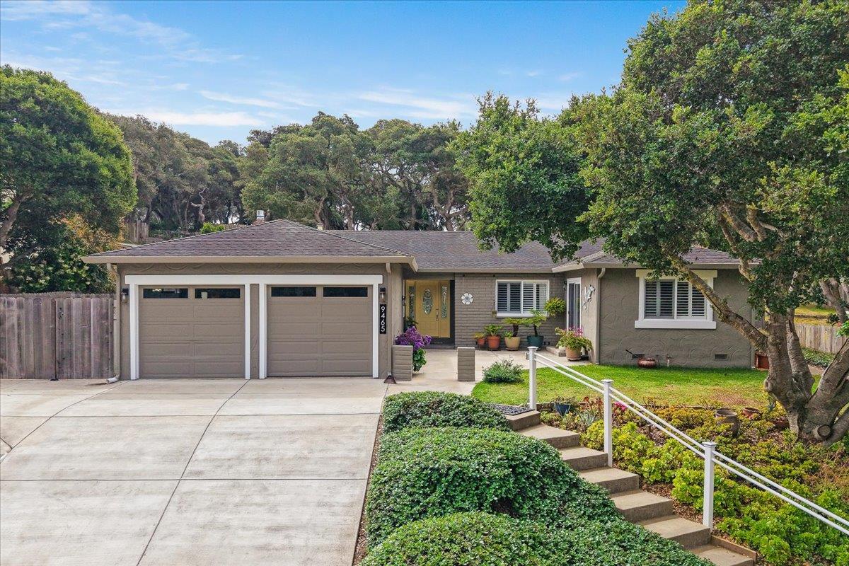 9465 Valley Oak Way